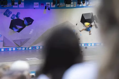 IFSC-Brixen-Climbing-World-Cup-.webp