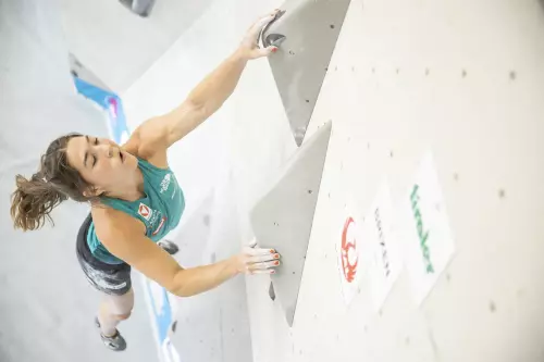IFSC-Brixen-Climbing-World-Cup-2023-kletterszene.webp