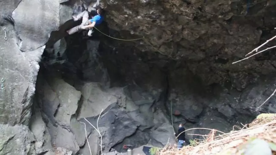 Markus jung wiederholt Old Shatterhand (8c) in Ettringen